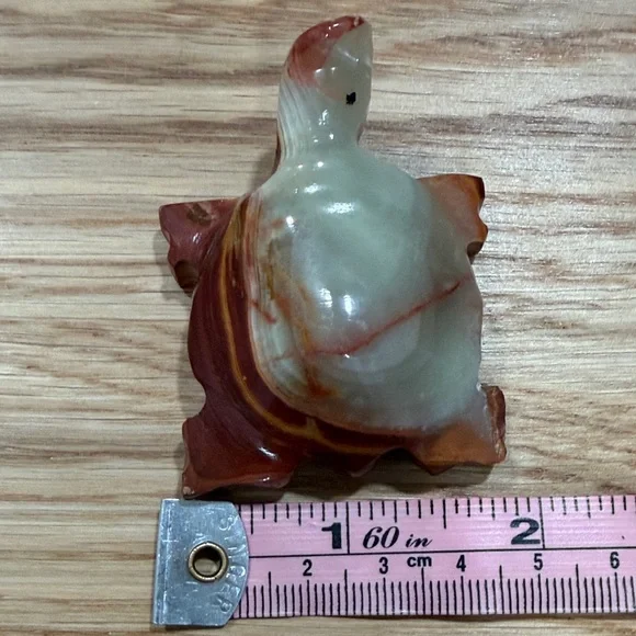 Handcrafted Stone OnyxTurtle Figurine - Multicolor. - Picture 5 of 5